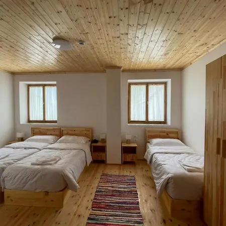 Vermoshi Tdc מלון