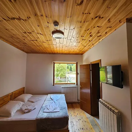 Mik Vermoshi Hotel